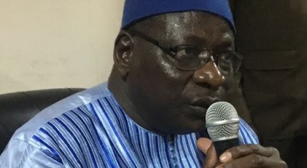 Théophile Bebzoune Bongoro candidant de l'opposition au election