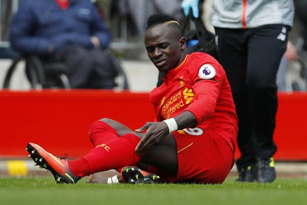 L'attaquant Sadio Mane blessé