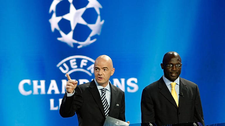 Football : l’international George Weah joue contre le racisme