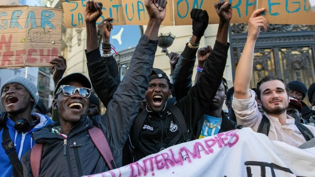 Espagne : Régularisation de 500 000 migrants sans papiers 