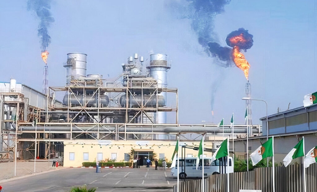 Hydrocarbures : l'Algérie met à la disposition des investisseurs étrangers 7 blocs d'exploration